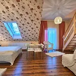 Magdalena - W Cichym I Spokojnym Miejscu - Zwierzeta Akceptowane, Bezplatny Parking Guest house Szklarska Poreba